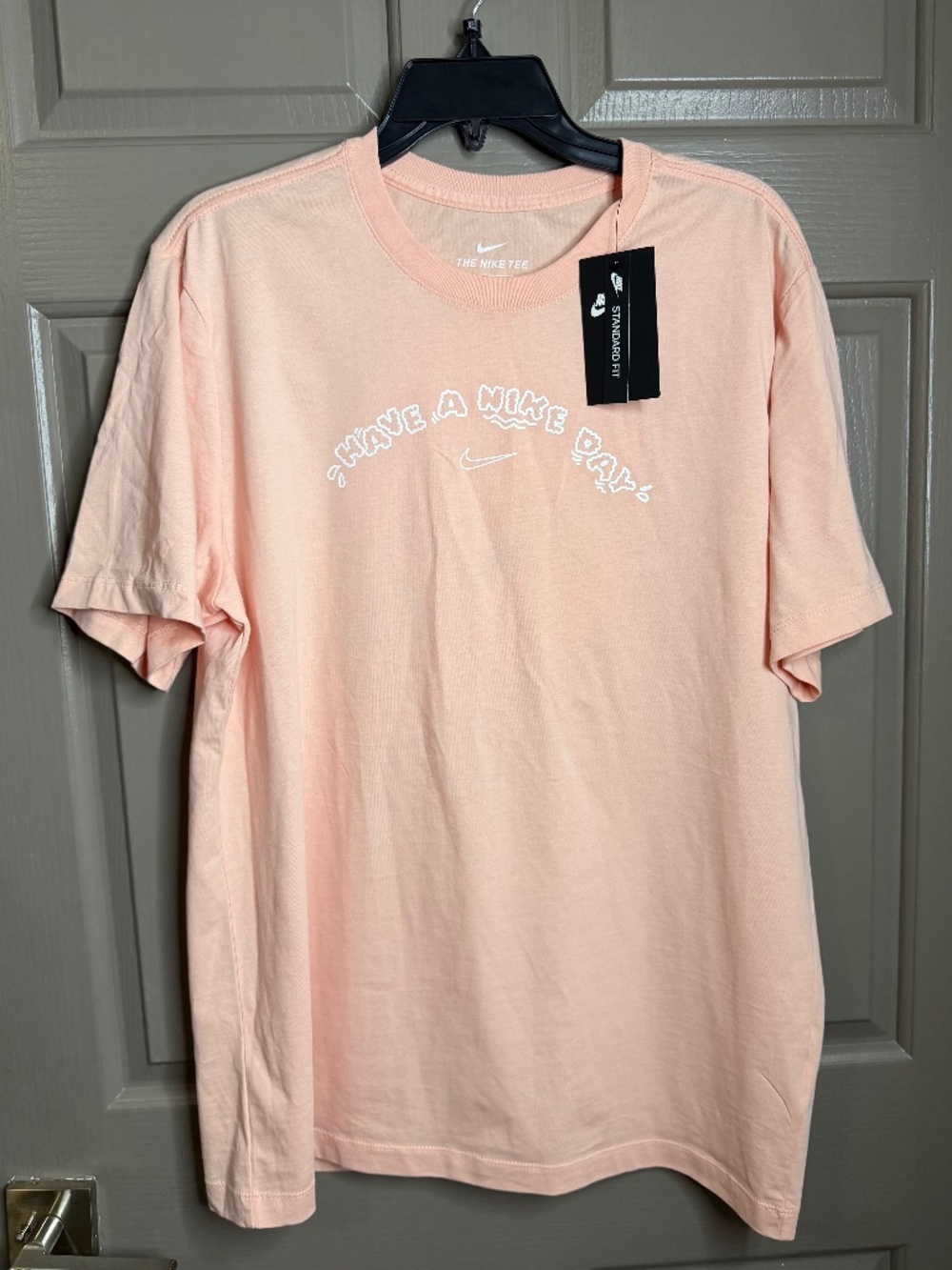 Nike Men’s T-Shirt Size Large NWT